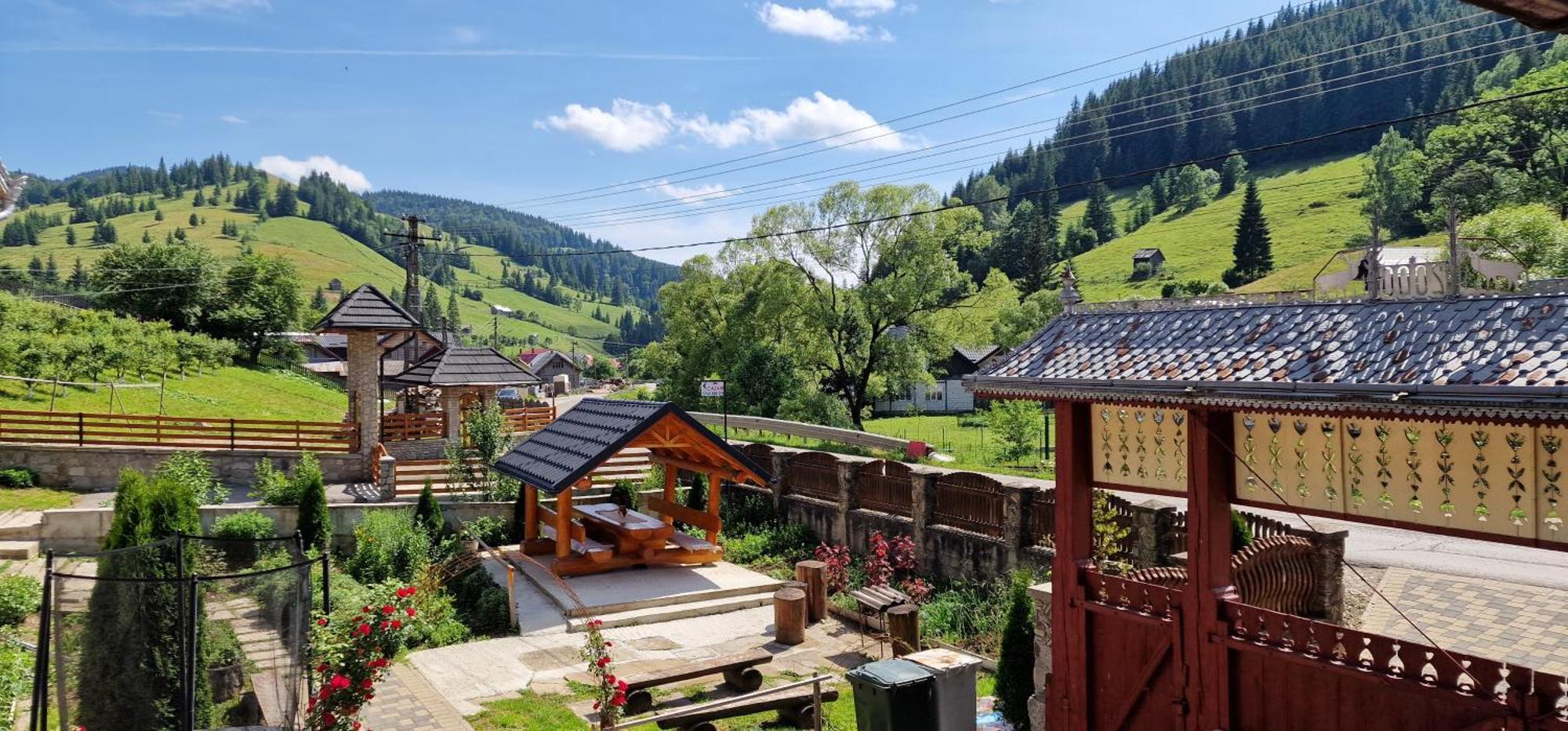 Отель Casa Agroturistica Tarancuta Din Ватра Молдовицей Экстерьер фото